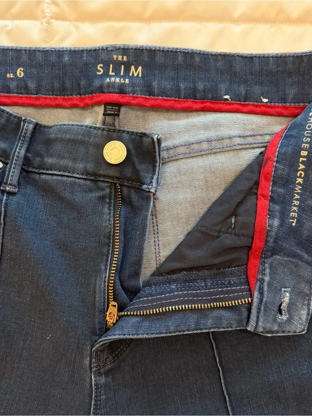 White House Black Market Slim Navy Skinny Jeans NWOT - Picture 2 of 8